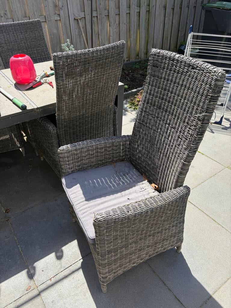 Wicker tuinstoel met kussen gratis af te halen, Ophalen of Verzenden, Gebruikt, Wicker