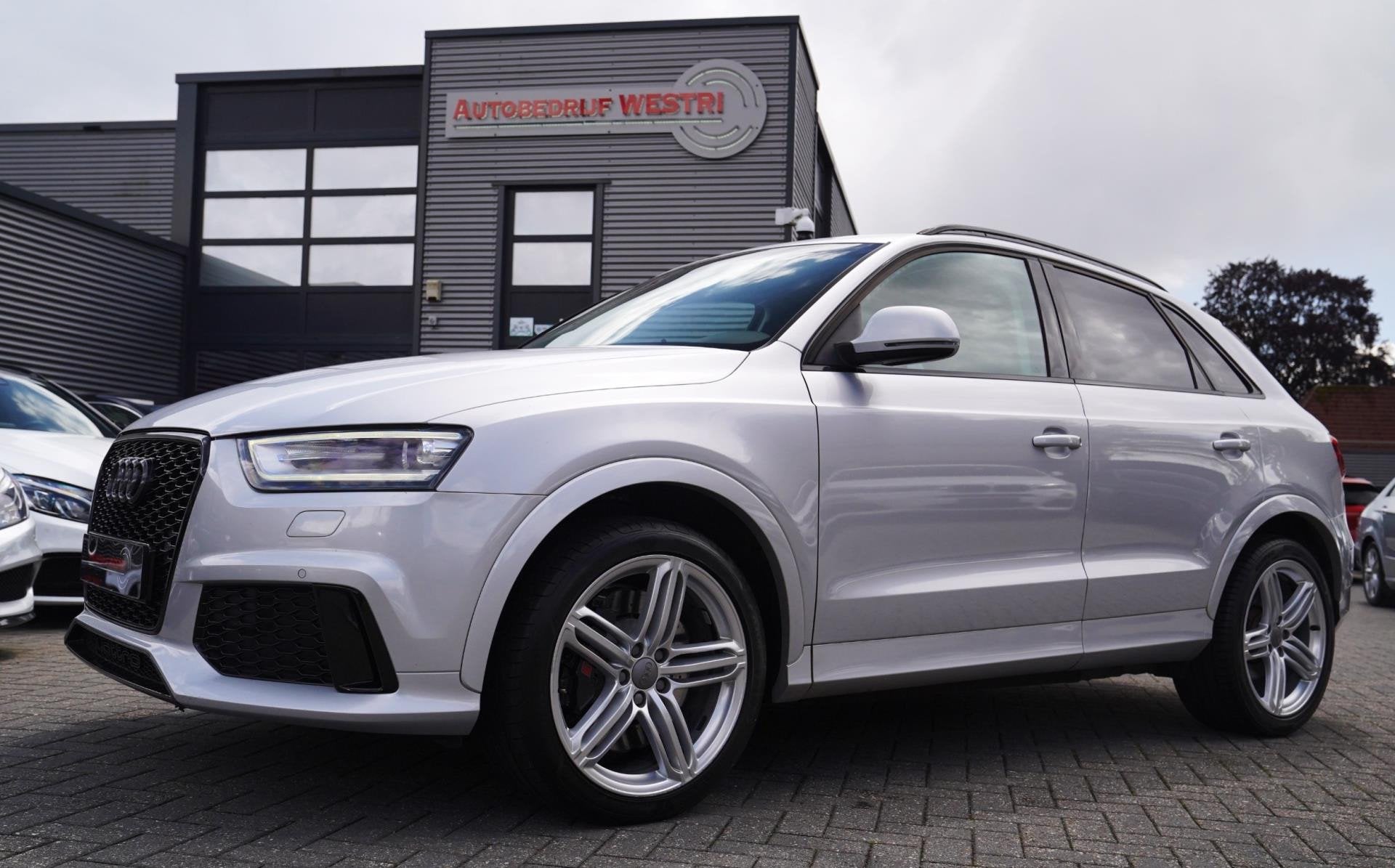 Audi RSQ3 2.5 TFSI RS Q3 quattro | Carbon | Bose | Stoelverw, Automaat, Euro 5, Gebruikt, Automatische klimaatregeling