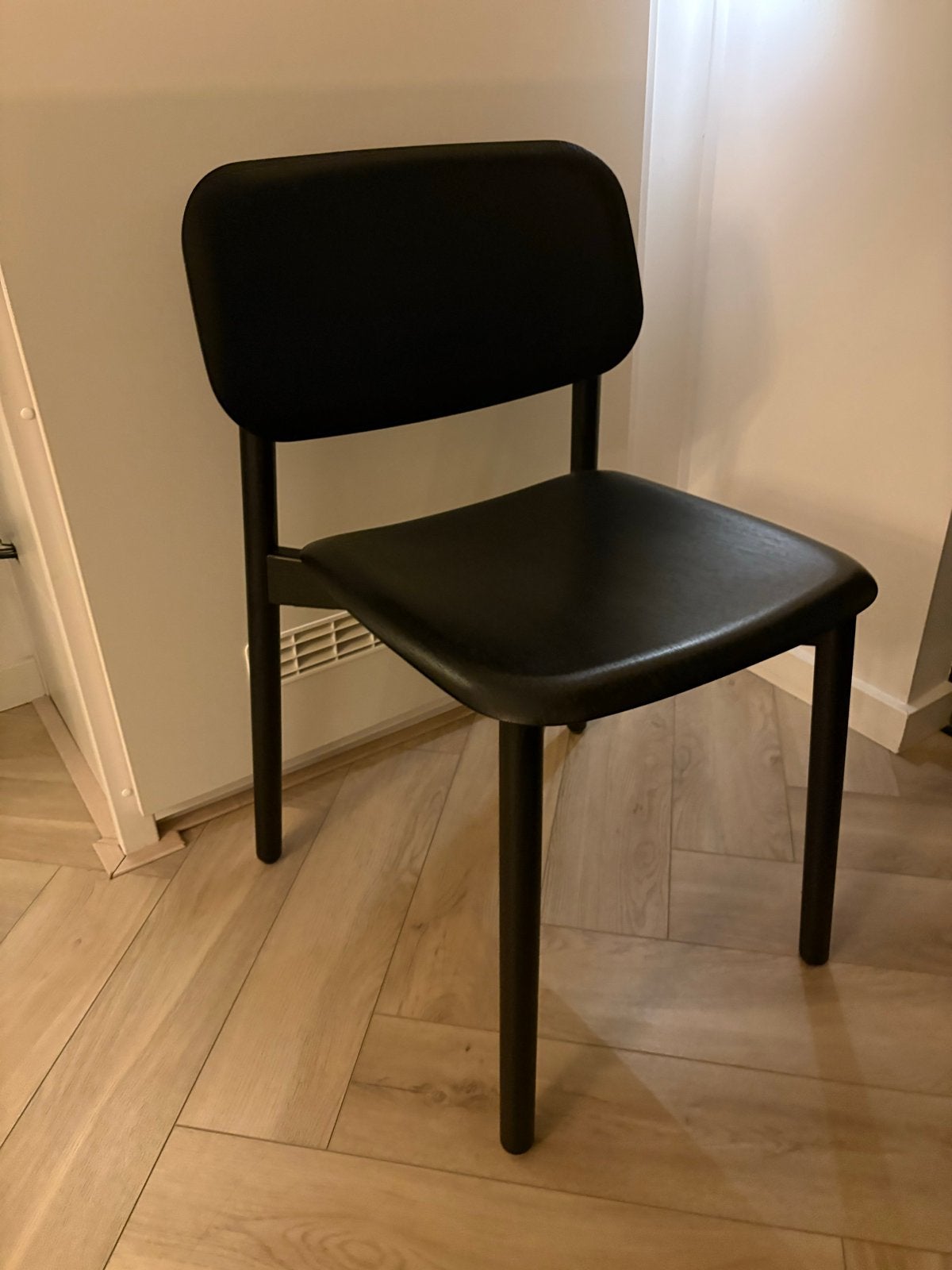 HAY zwarte houten stoel - Scandinavisch design, Ophalen, Kunststof, Gebruikt, Zwart