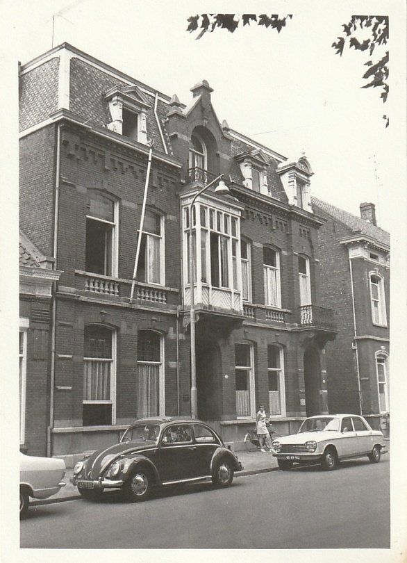 Tilburg oude FOTO Wilhelmina park Auto Volkswagen VW Kever, Ophalen of Verzenden, 1940 tot 1960, Noord-Brabant