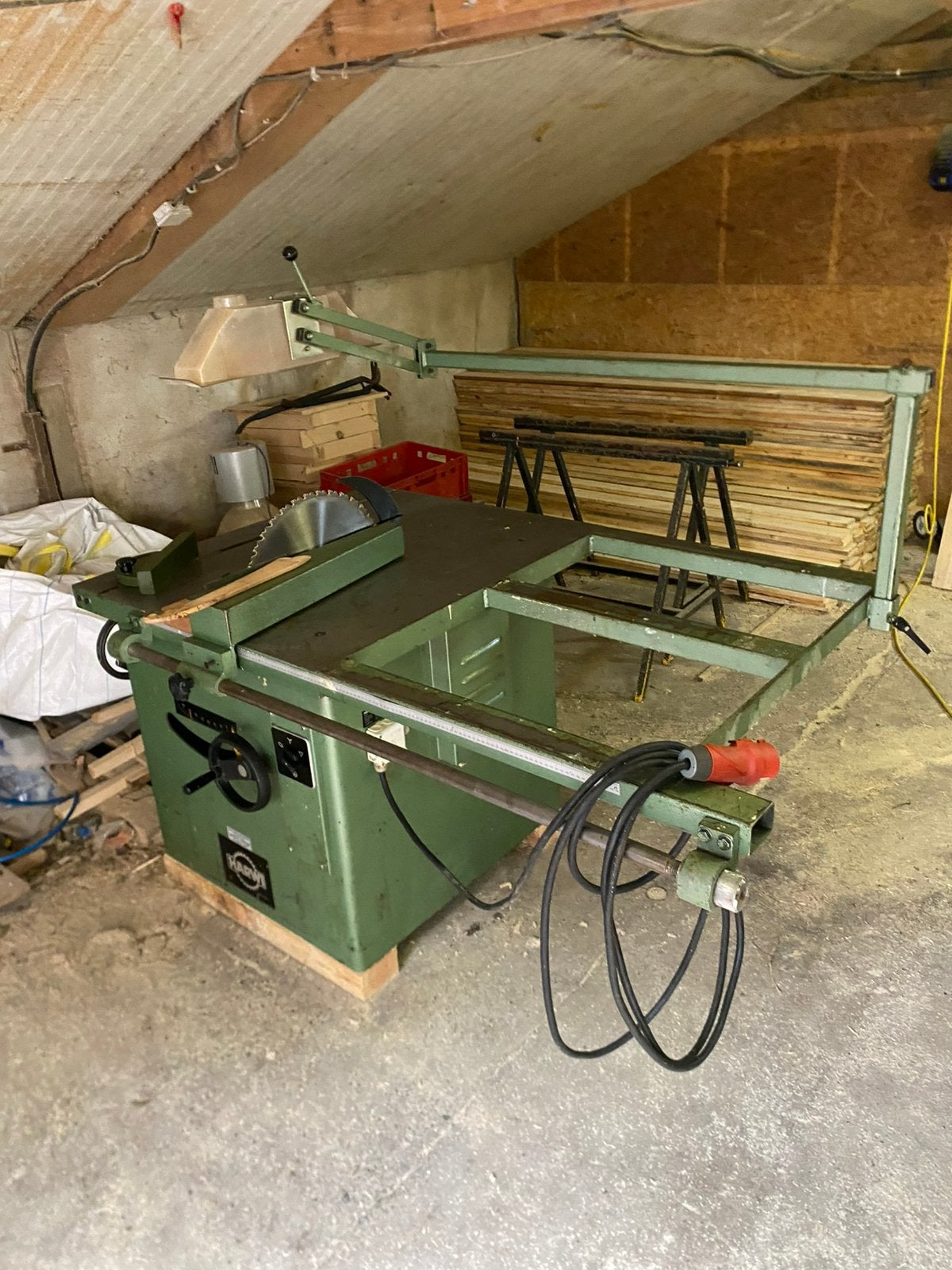 Zaagtafel, Ophalen, Cirkelzaag, 70 mm of meer, Zo goed als nieuw