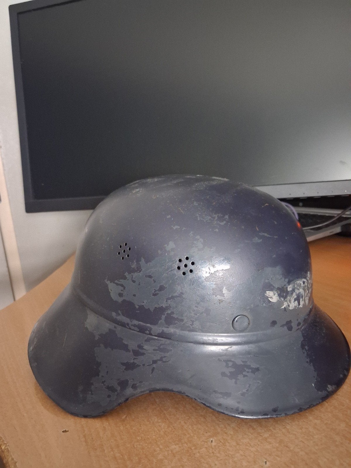 Originele Duitse Luftschutz Gladiator helm WO2, Ophalen, Overige soorten, Duitsland, Helm of Baret