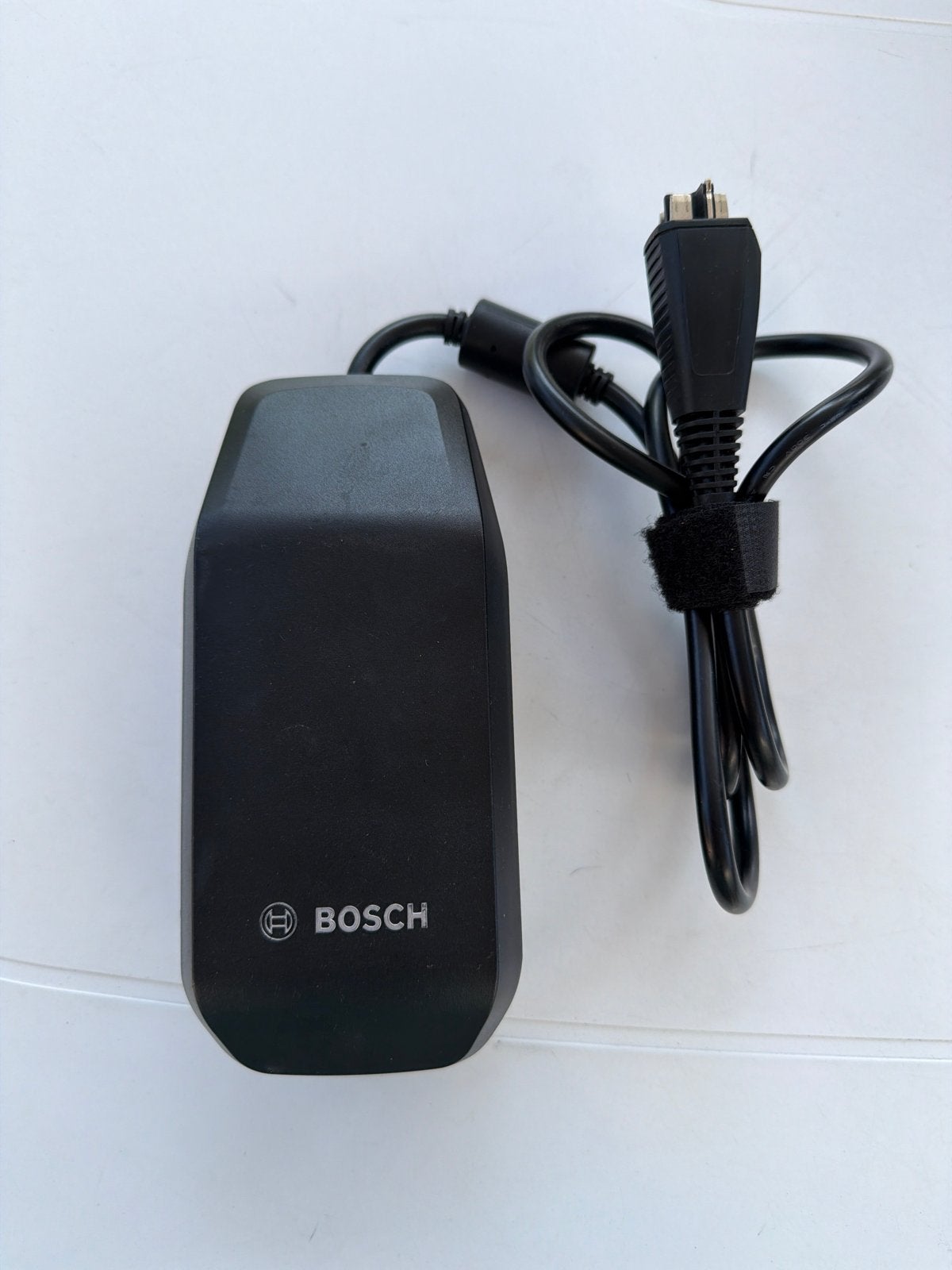 Bosch Smart Acculader BPC3200 2A, Fietsen en Brommers, Fietsaccessoires | Fietsaccu's, Ophalen of Verzenden, Zo goed als nieuw