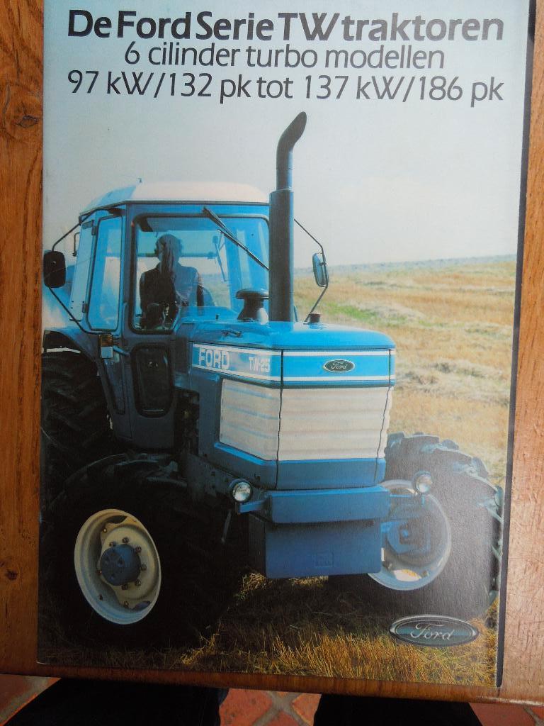 Ford TW tractor folder, Ophalen of Verzenden