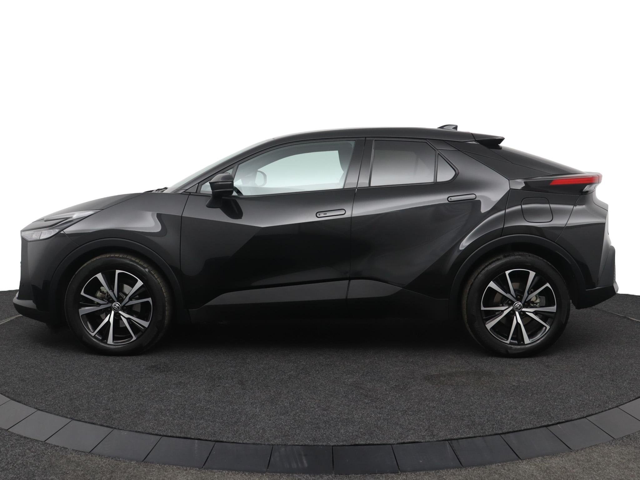 Toyota C-HR 1.8 Hybrid 140 Dynamic | Adaptive Cruise Control, Auto's, 12 maanden, Stof, 4 cilinders, Zwart