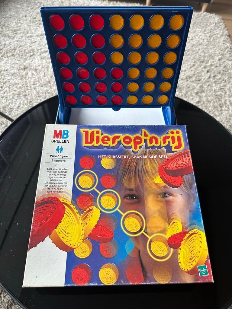 Vier op 'n Rij - Het klassieke, spannende spel, Een of twee spelers, Ophalen of Verzenden, Zo goed als nieuw