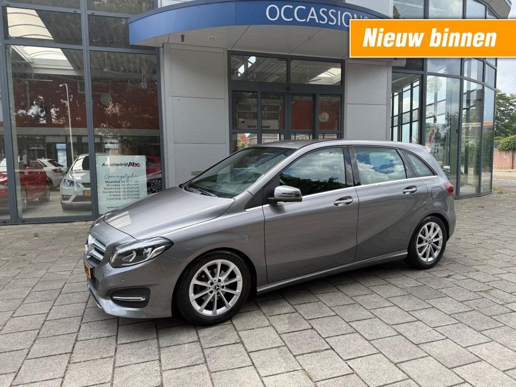 Mercedes-benz B-KLASSE 180 D LEASE ED. AMB-LMV-ECC-PDC-NAVI-, Auto's, Mercedes-Benz, Gebruikt, Euro 6, Origineel Nederlands, Diesel