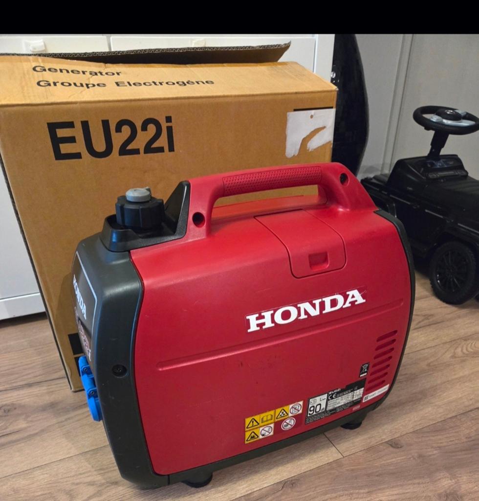 Honda EU22i Generator - Zo goed als nieuw, Ophalen of Verzenden, Zo goed als nieuw, Minder dan 5 kVA, Benzine