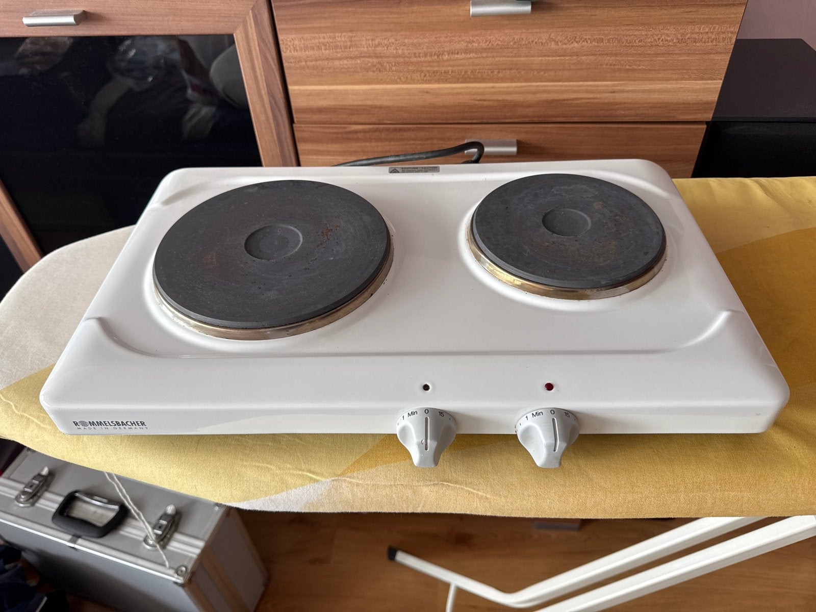 Rommelsbacher elektrische kookplaat met 2 zones, Gebruikt, 3 kookzones of minder, Ophalen of Verzenden, Vrijstaand