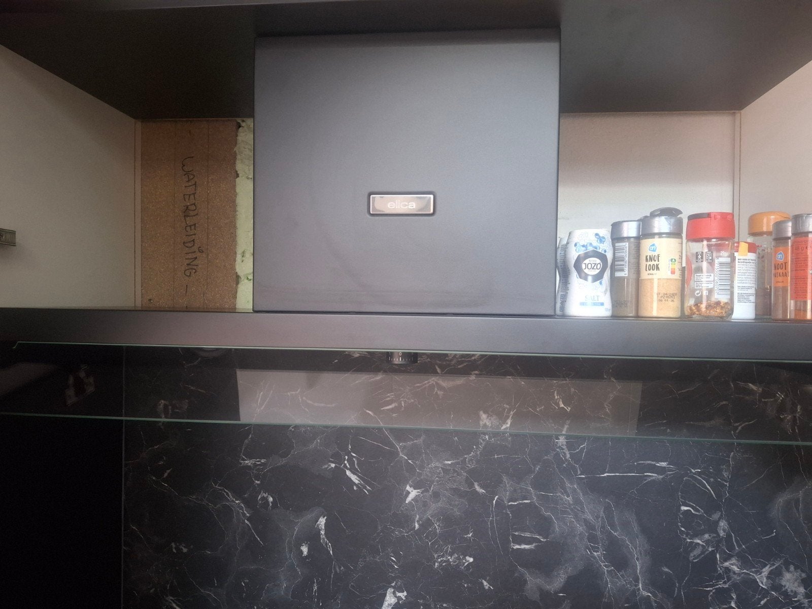 Afzuigkap in kast, Ophalen of Verzenden, Zo goed als nieuw, 200 tot 400 m³ per uur, Onderbouw afzuigkap