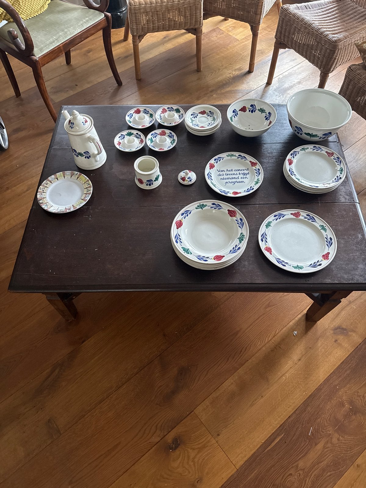 Boerenbont servies - Compleet set in goede staat, Ophalen, Gebruikt, Keramiek, Landelijk/Boerenbont