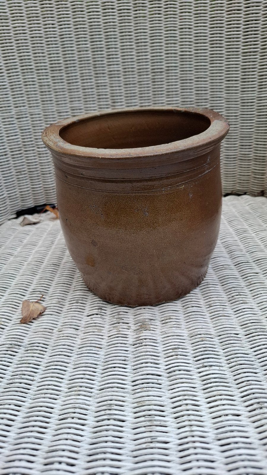 oude handgemaakte Grespot, bloempot, pollepelpot, Tuin en Terras, Rond, Ophalen of Verzenden, Aardewerk, Minder dan 40 cm
