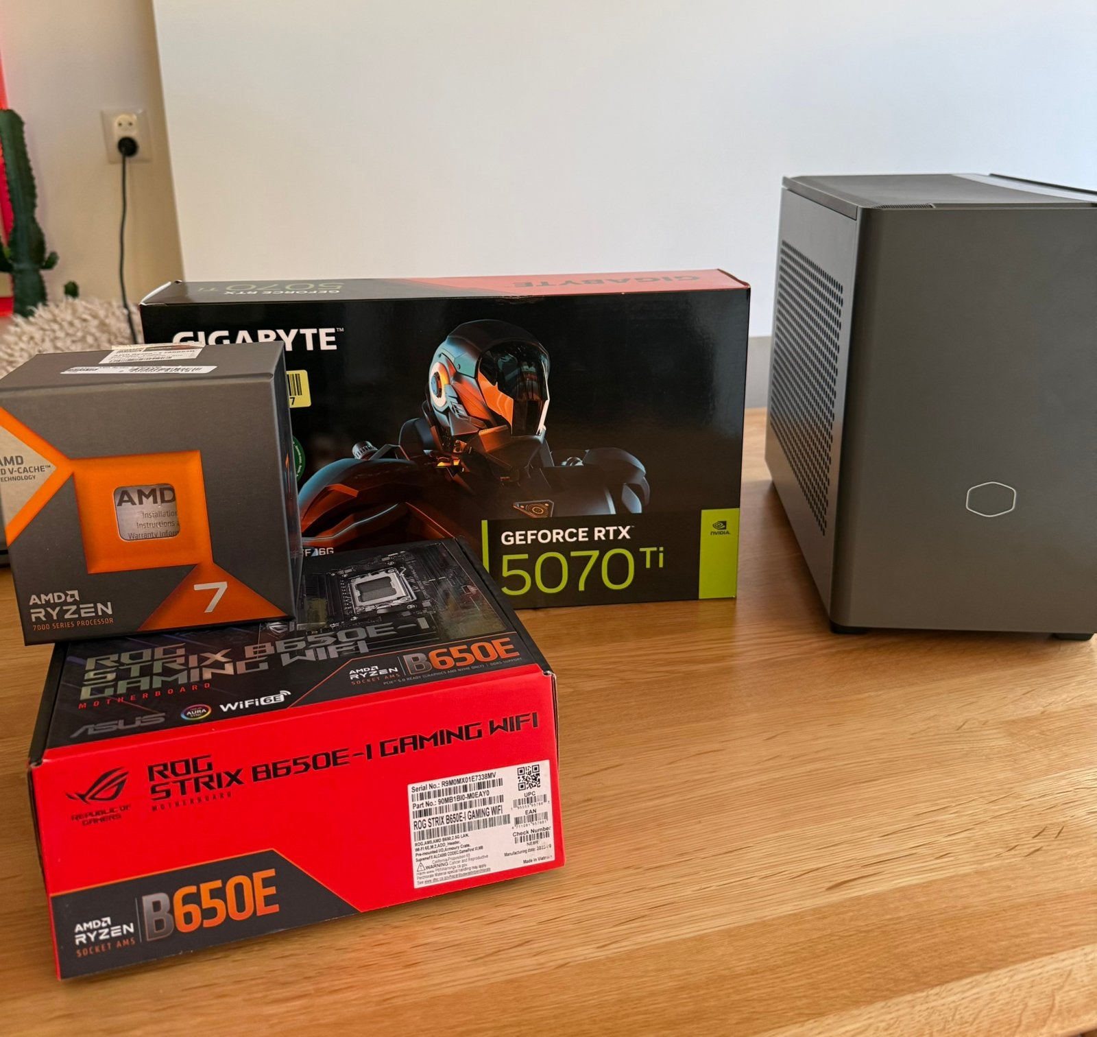 Mini-ITX Gaming PC 5070TI, Ryzen 7 7800X3D, 32GB DDR5, Ophalen, 32 GB, Zo goed als nieuw, Gaming