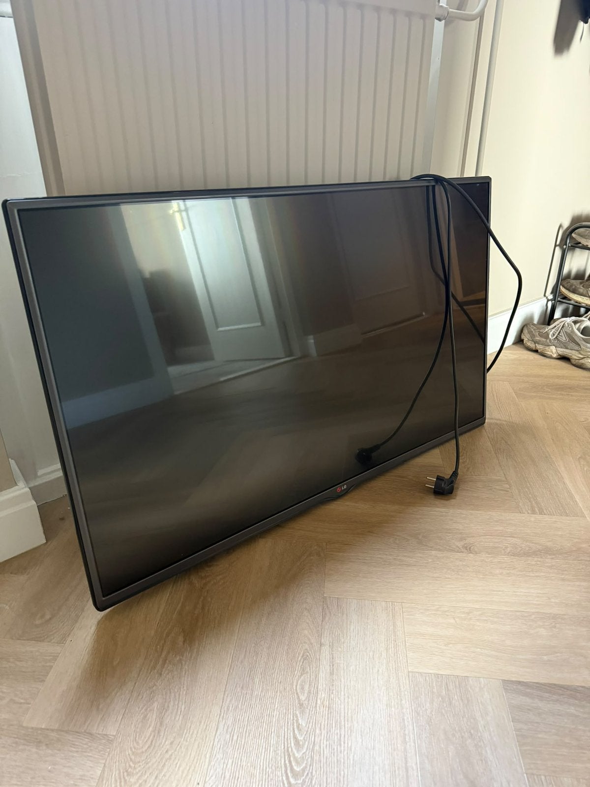 LG tv en phillips tv, Ophalen, Philips, 120 Hz, 40 tot 60 cm