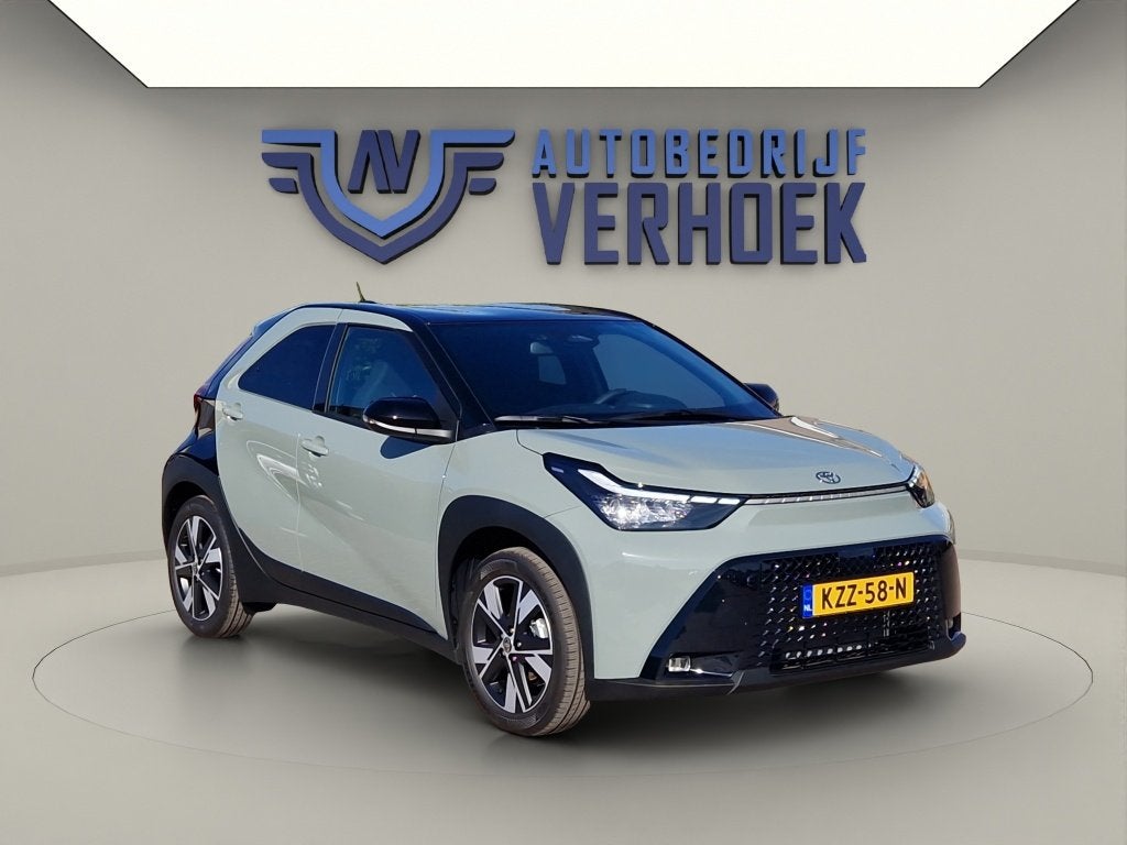 Toyota Aygo X Hybrid 115 Pulse Nieuw! - Direct Leverbaar, Auto's, Automaat, 12 maanden, Stof, Euro 6
