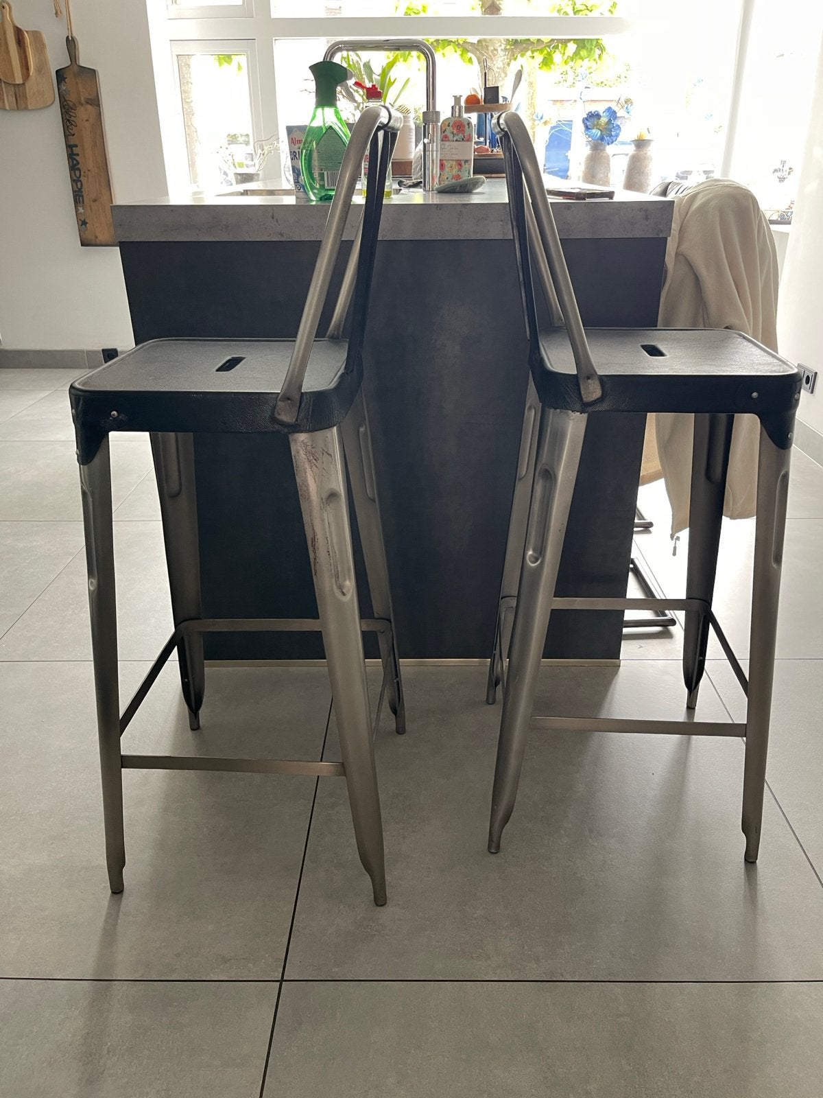 Industriële barkrukken met rugleuning - Zo goed als nieuw, Huis en Inrichting, Ophalen, Met voetsteun, 60 tot 90 cm, Zo goed als nieuw