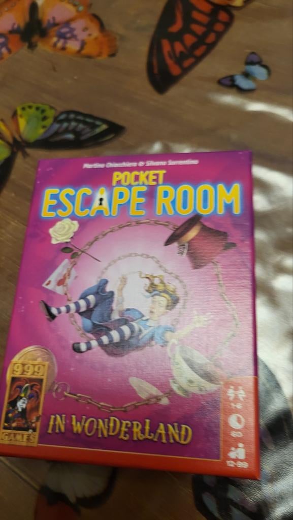 Pocket escaperoom in wonderland, Vijf spelers of meer, Ophalen of Verzenden, Zo goed als nieuw, 999 Games