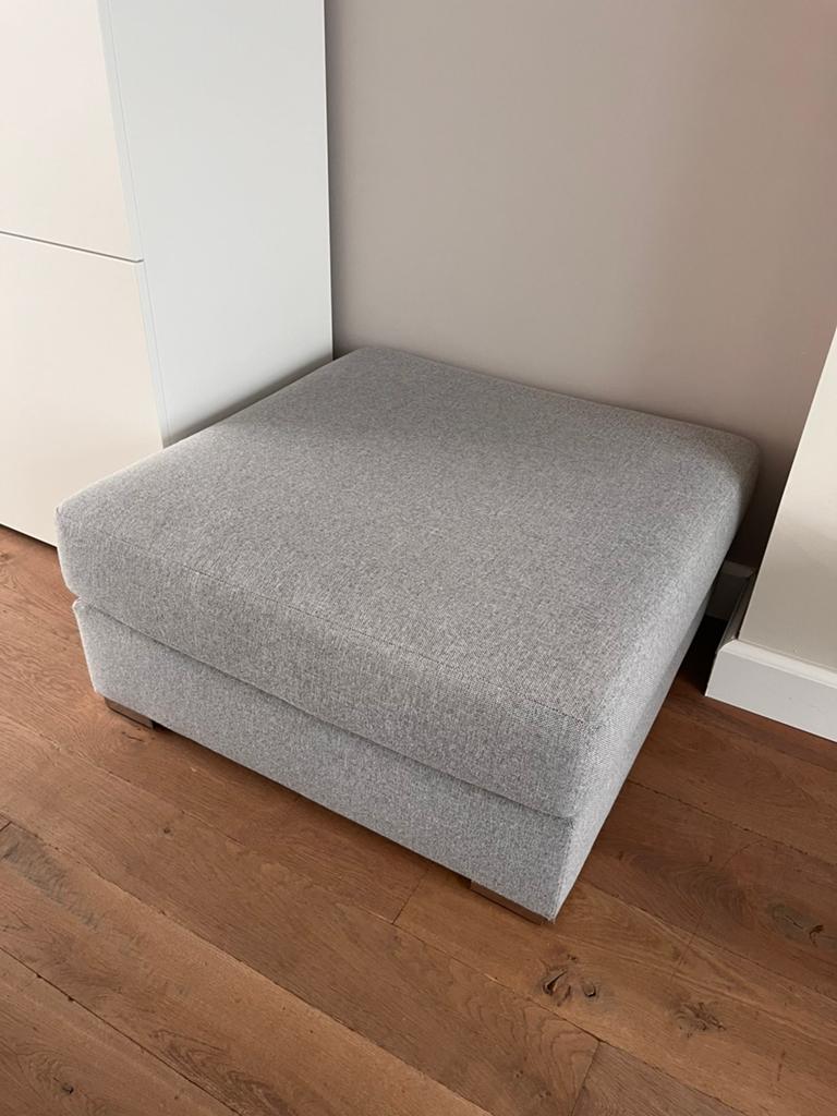 Hocker - poef, Huis en Inrichting, Banken | Voetenbanken en Poefen, Ophalen, Vierkant, 75 tot 100 cm, Zo goed als nieuw
