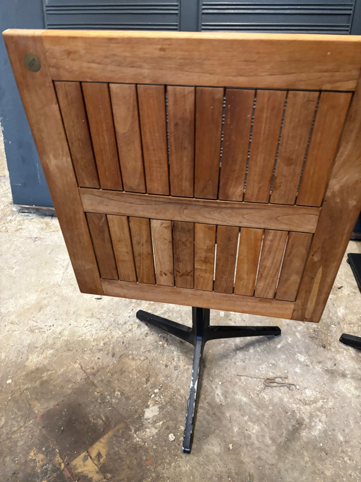 Tafel met klappoot - Houten blad, Huis en Inrichting, Gebruikt, Vierkant, Tot twee personen, Overige houtsoorten
