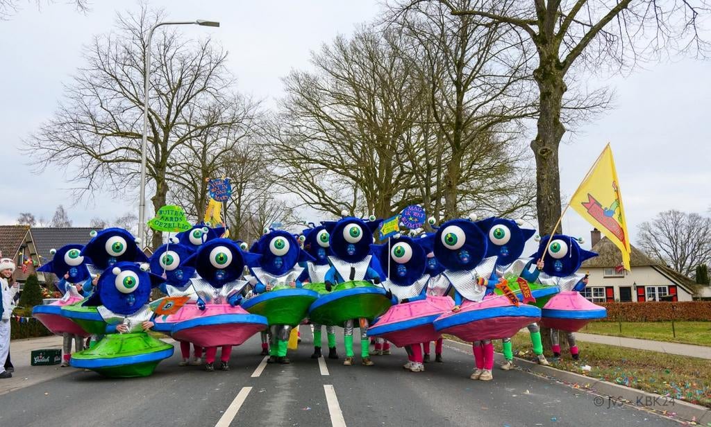 Prijswinnende Carnavalsoutfits: Thema “De Ruimte”, Kleding | Dames, Carnavalskleding en Feestkleding, Carnaval, Ophalen