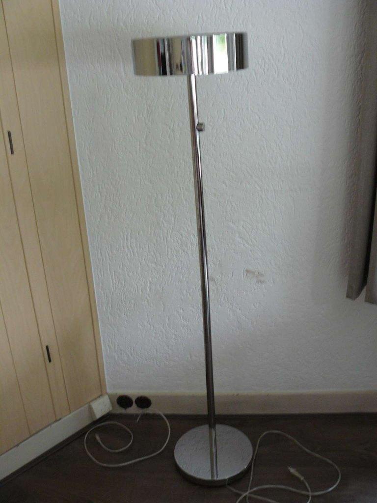Zilverkleurige staande lamp., Ophalen, Zo goed als nieuw, Metaal, 150 tot 200 cm