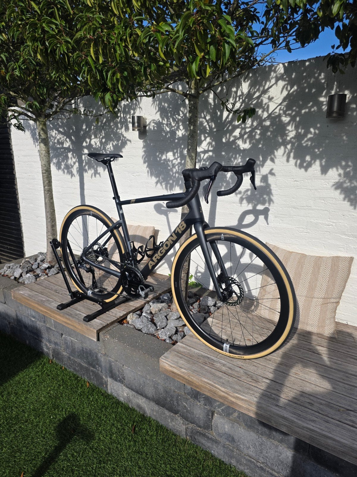 Argon 18 Equation - Comfortabele Carbon Racefiets, 28 inch, Carbon, Heren, Nieuw