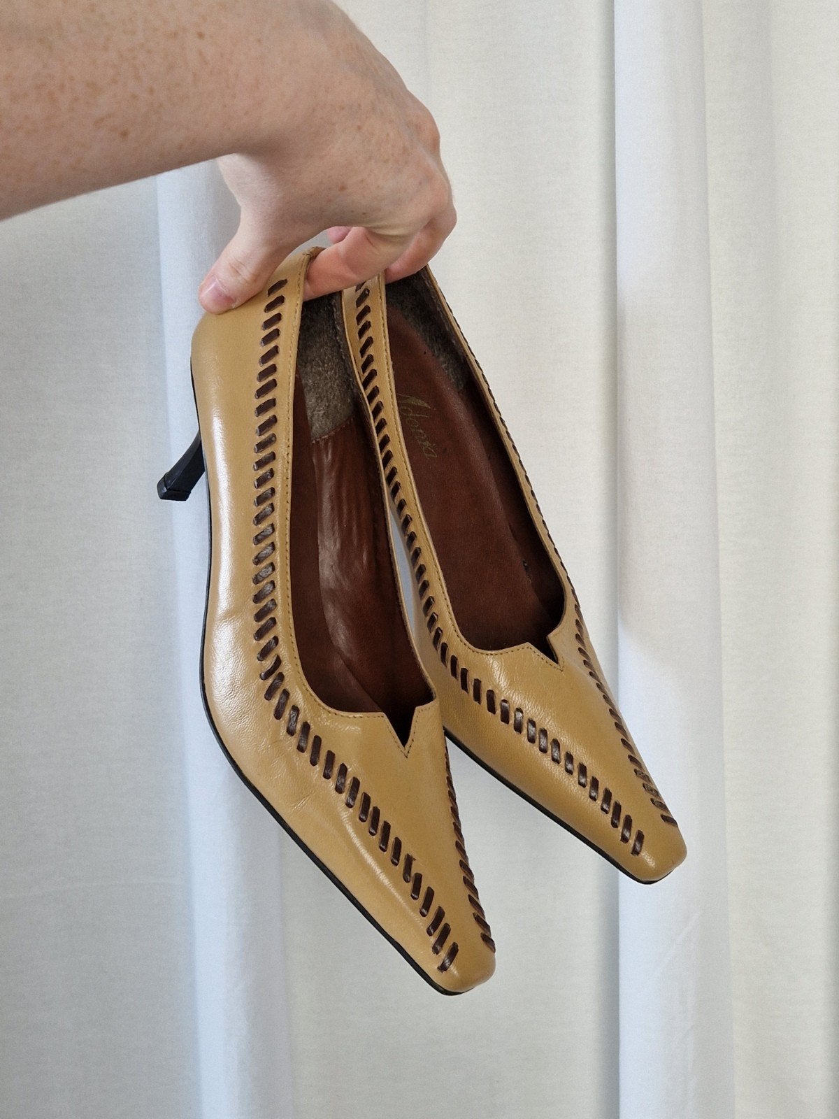 Adonia Beige Pumps met Hak - Maat 39 90s Y2K, Pumps, Adonia, Beige, Ophalen of Verzenden