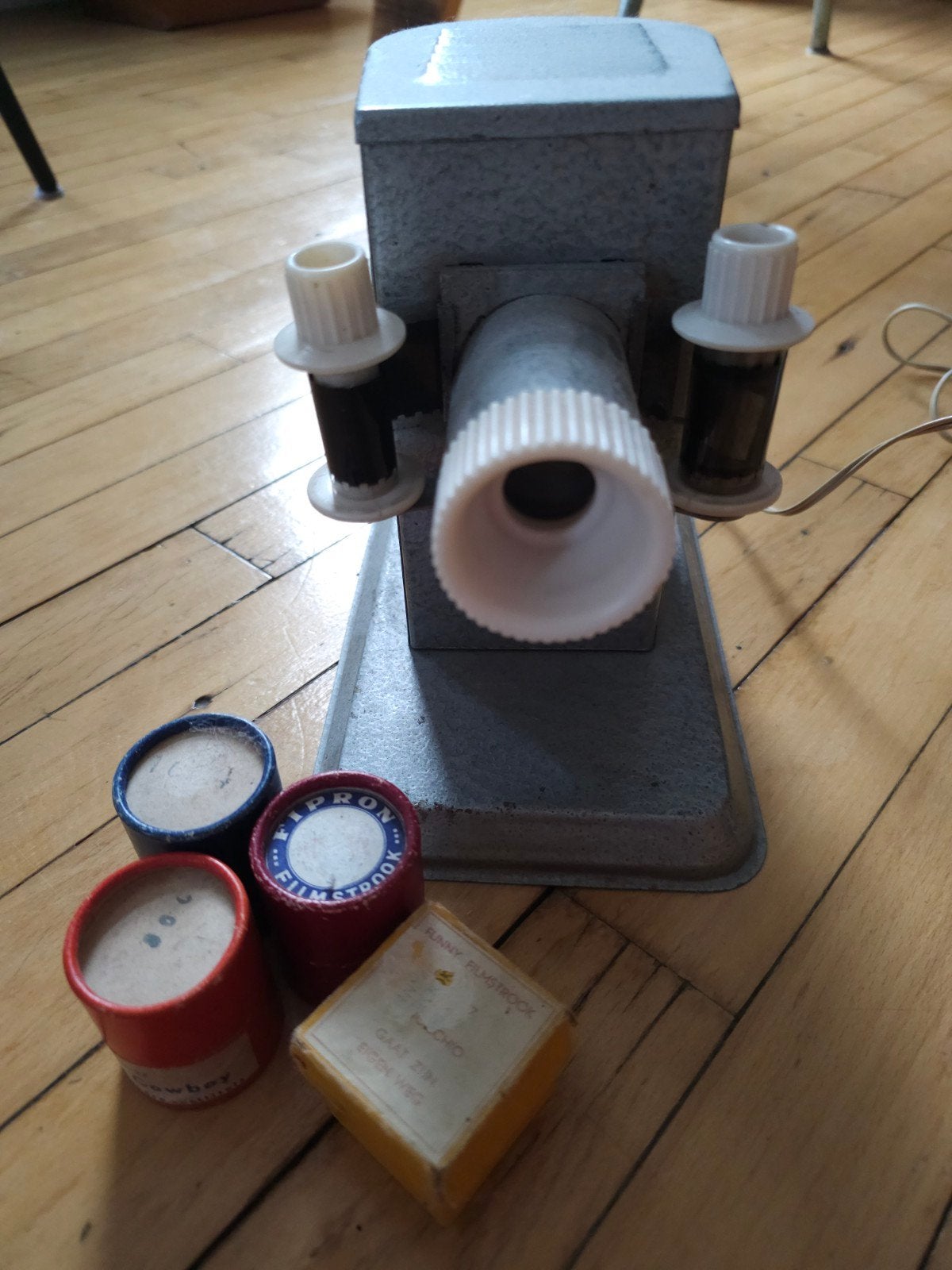 Vintage Clairo filmstrookprojector jaren '50 met 4 films, Ophalen of Verzenden, Gebruikt