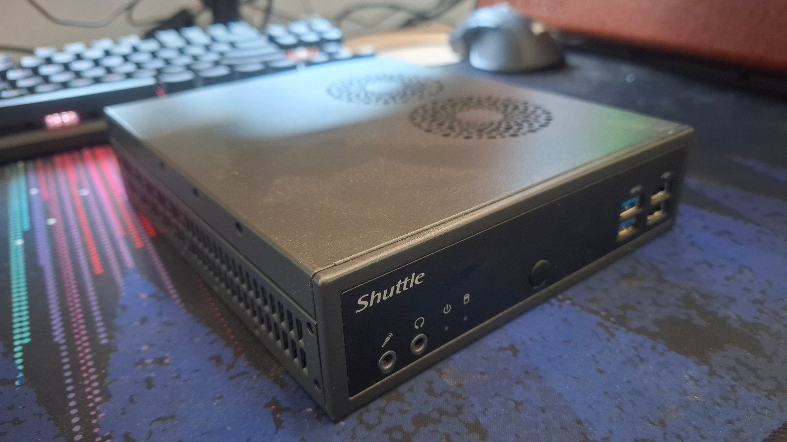 Shuttle XPC Slim DH02U i5-7200u/8GB/128GB SSD GTX 1050, Computers en Software, Ophalen, Intel Core i5-7200u, Gebruikt, 2 tot 3 Ghz