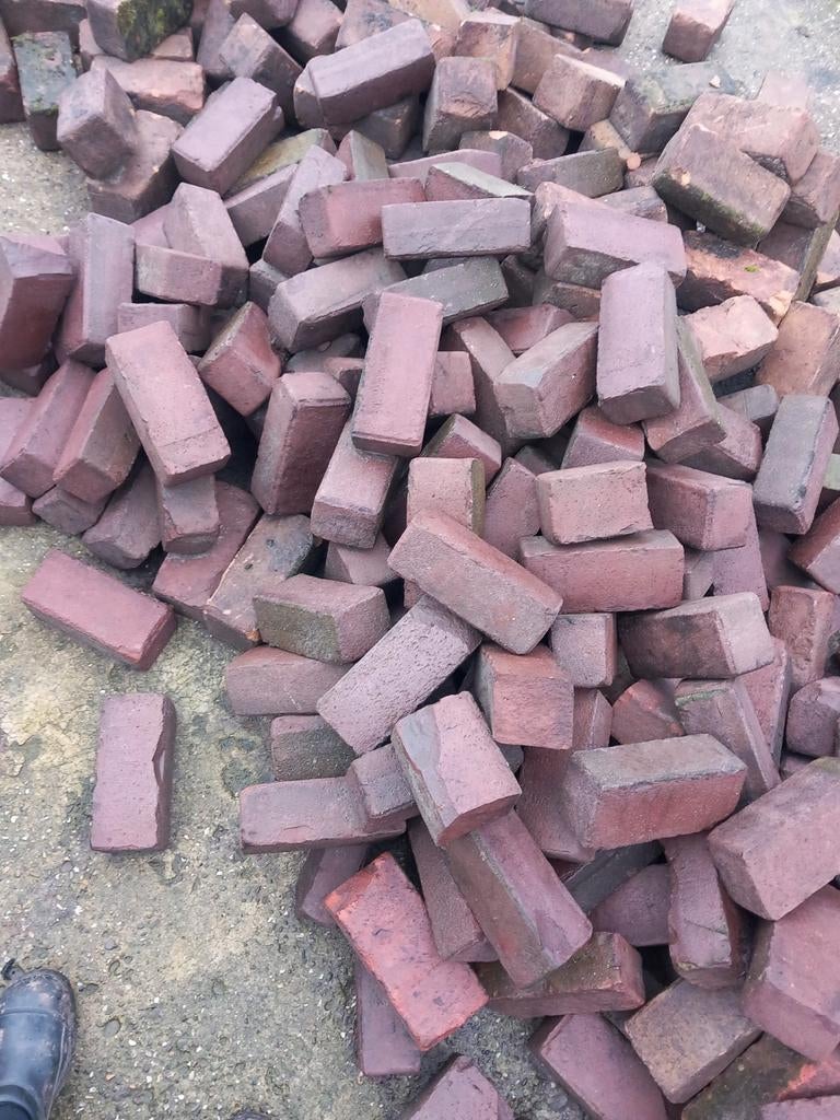 Klinkers  gratis, Ophalen of Verzenden, Beton, Klinkers