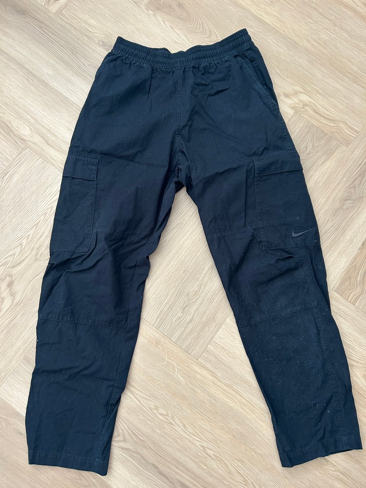 Nike cargo pants maat S, Kleding | Heren, Verzenden, Zo goed als nieuw, Maat 46 (S) of kleiner, Zwart