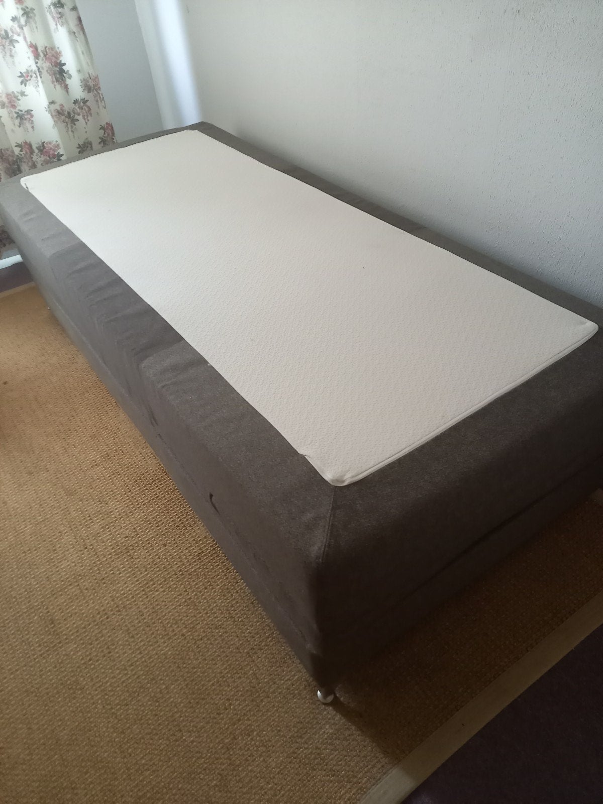 1 persooonsboxspring zgan, Ophalen, Zo goed als nieuw, Eenpersoons, 90 cm