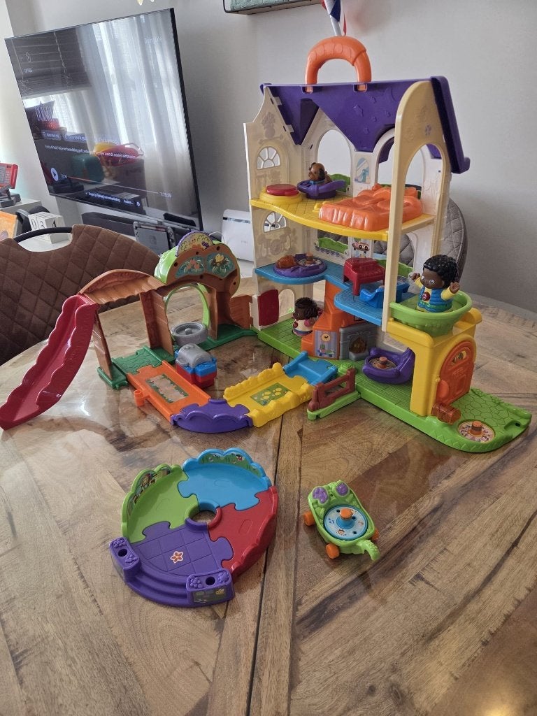 VTech Vrolijke Vriendjes - Magisch Speelhuis (Interactief), Ophalen, Gebruikt, 2 tot 4 jaar