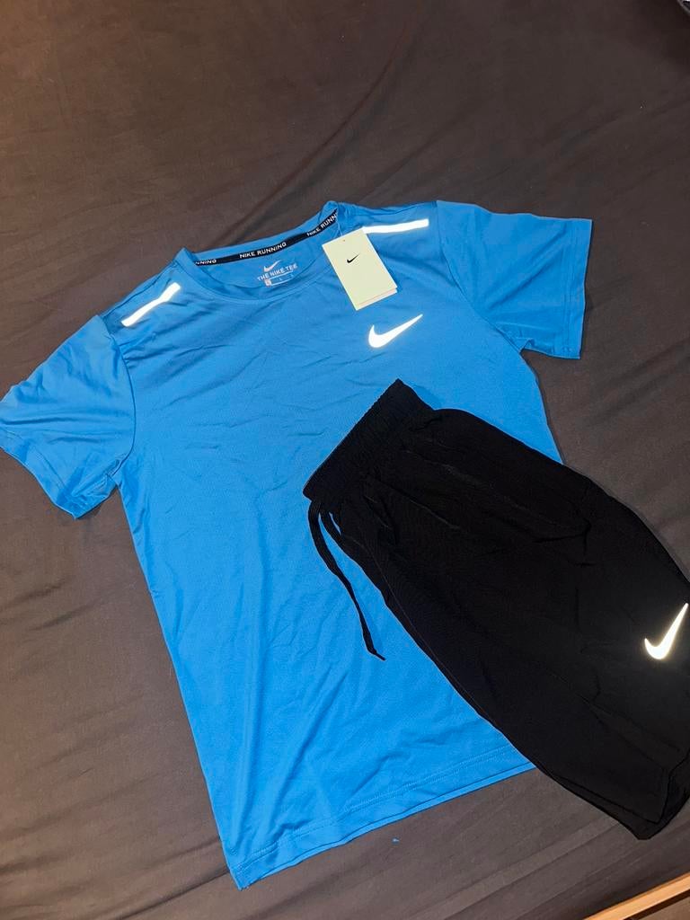 Nike Dri-FIT Set Dark Blue | Reflective Details, Nieuw, Ophalen of Verzenden, Algemeen, Maat 48/50 (M)