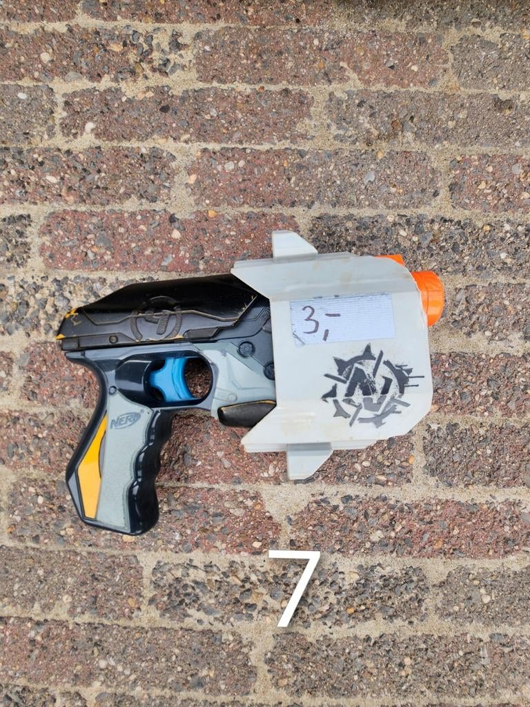 Nerf €3, Ophalen