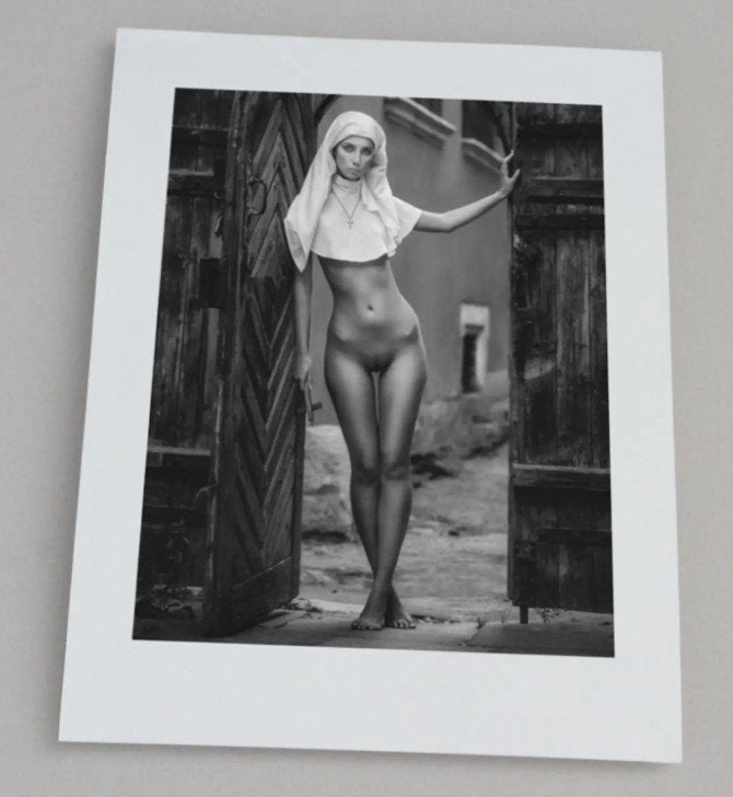 Arkadiy Kurta (1977) - Public Sinner (2016), Antiek en Kunst, Kunst | Tekeningen en Foto's, Verzenden, Foto, Fotografie, Origineel