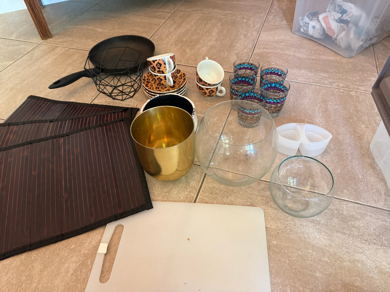 Diverse keukenspullen en servies gratis af te halen, Goud, Snij-/serveerplank, Ophalen of Verzenden, Glas