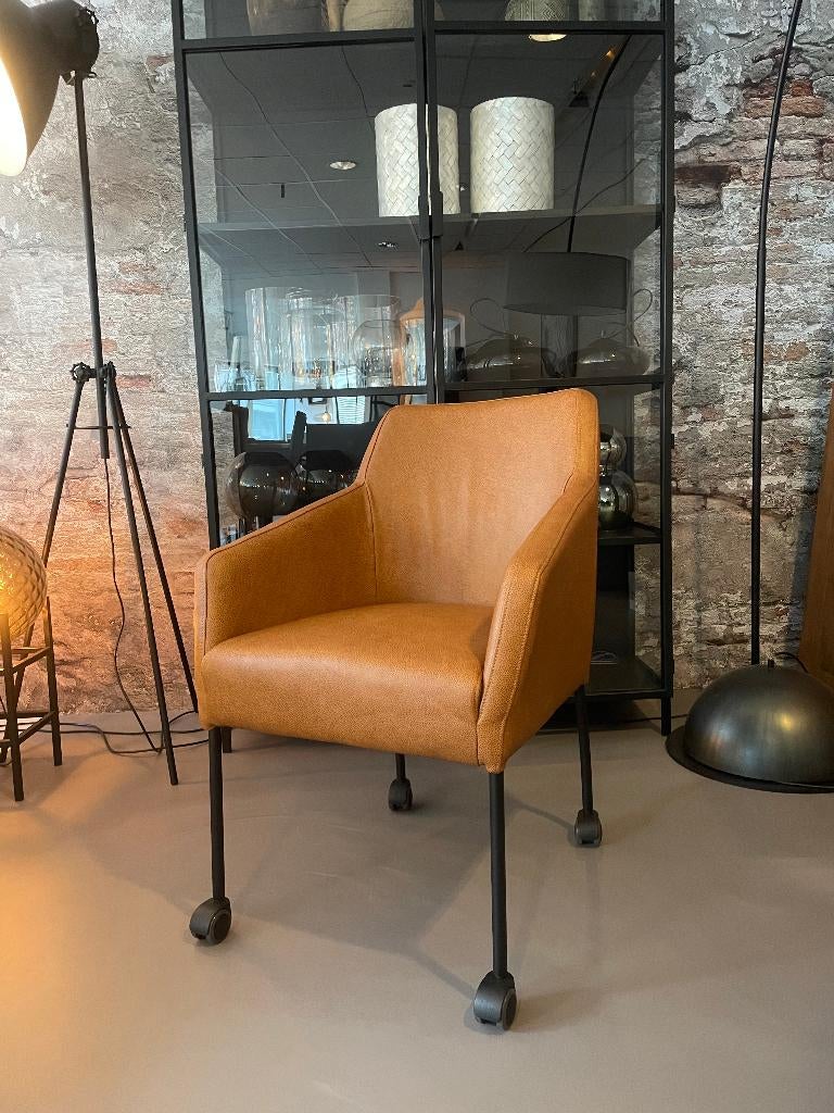 Leren eetkamerstoelen | 3 weken levertijd | Woonloods Dongen
