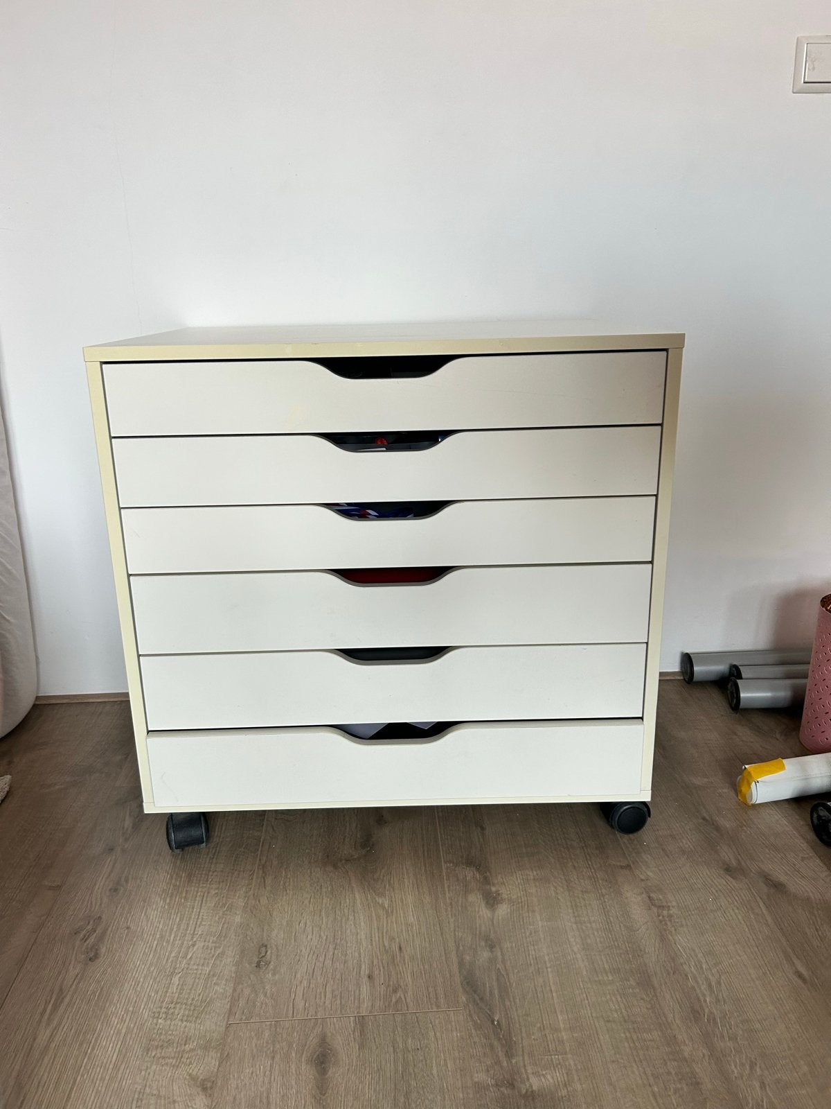 ALEX Ladeblok op wielen, wit, 67x66 cm, Ophalen, Gebruikt, 5 laden of meer, 50 tot 100 cm