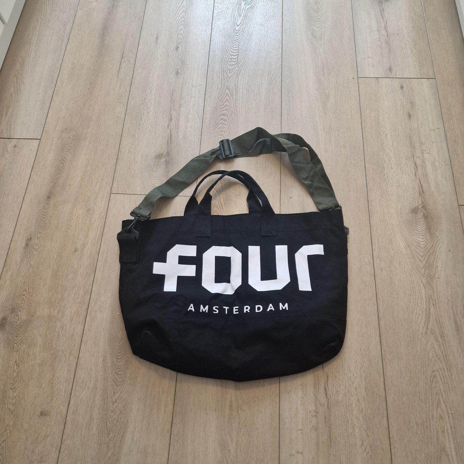 Four tas zwart groot, Sieraden, Tassen en Uiterlijk, Tassen | Schoudertassen, Ophalen of Verzenden, Zo goed als nieuw, Zwart