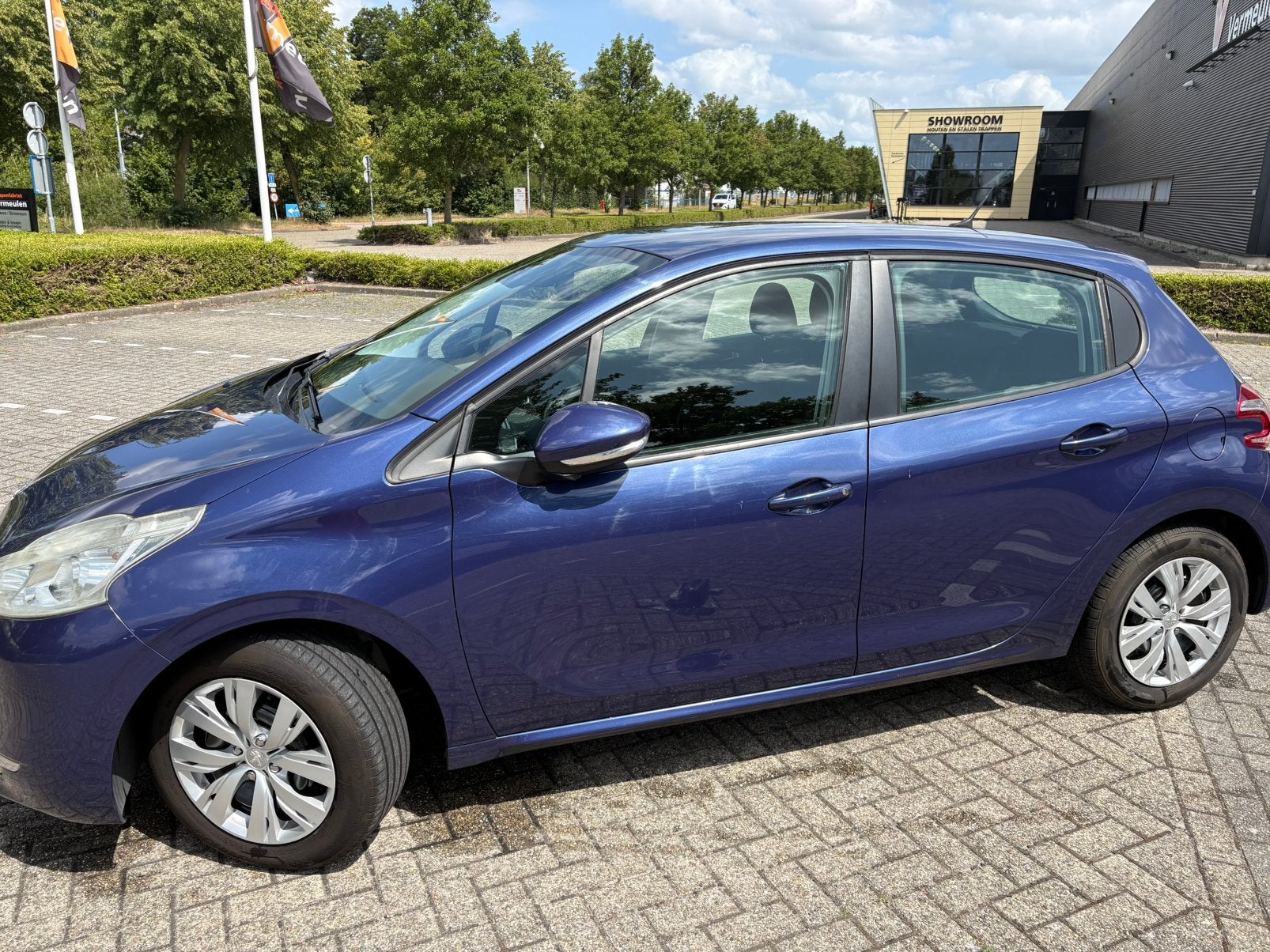 Peugeot 208 1.2 VTI 60KW/82PK 5-D 2013 Blauw, Voorwielaandrijving, Stof, 1199 cc, Blauw