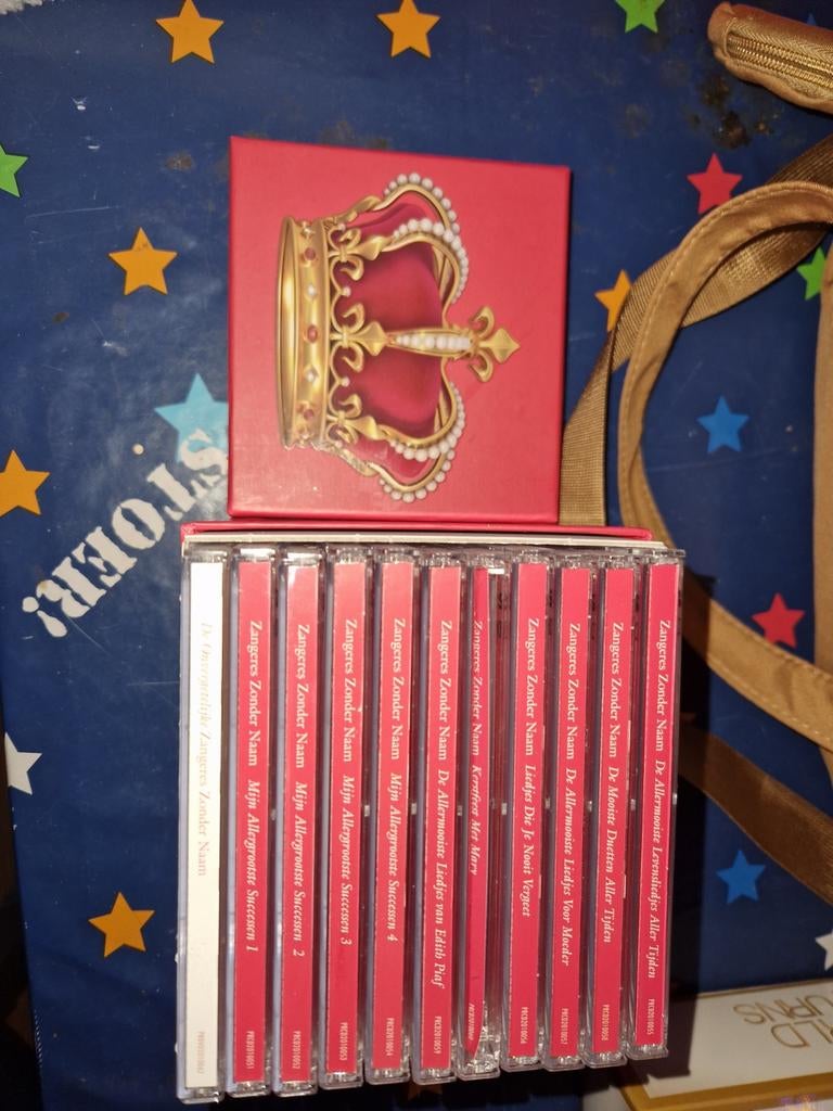 Cd box van zangeres zonder naam, Ophalen, Zo goed als nieuw, Nederlandstalig