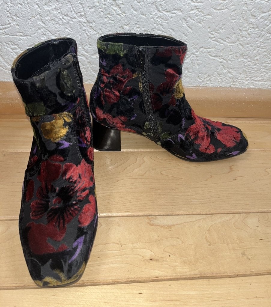 Gabor enkellaars maat 37 1/2 G velvet fluweel bloemen lakhak, Kleding | Dames, Schoenen, Overige kleuren, Verzenden, Lage of Enkellaarzen