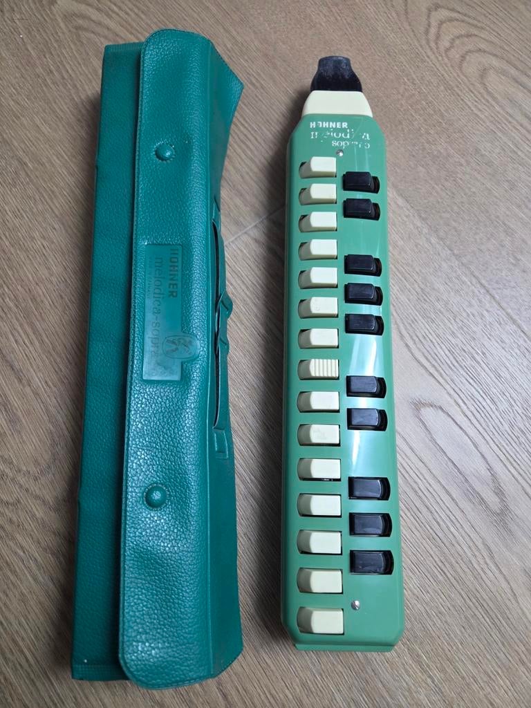 vintage melodica, Muziek en Instrumenten, Ophalen, Gebruikt, C-mondharmonica