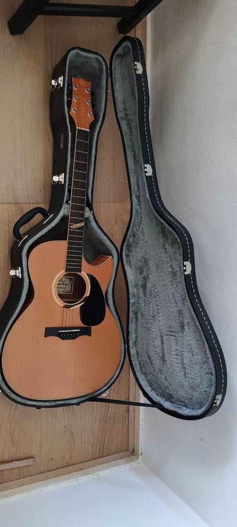 Rouge X6C/GACE Mystique Electro Acoustic guitar met koffer, Ophalen, Gebruikt, Western- of Steelstringgitaar, Met koffer