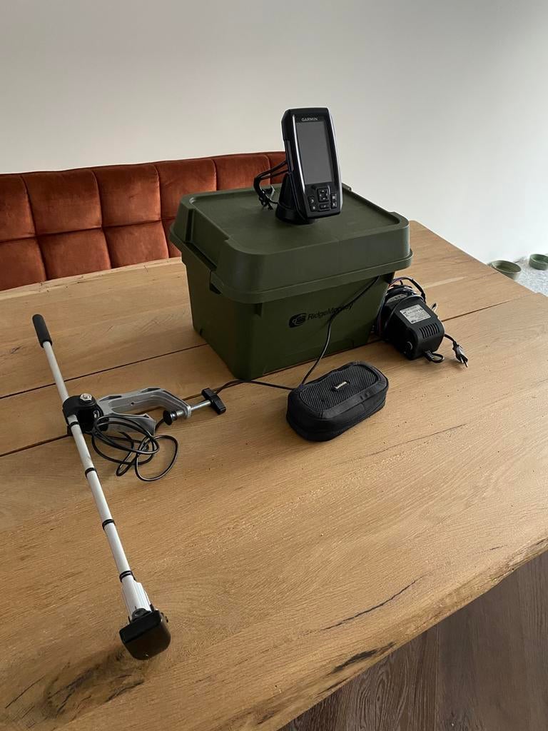 Garmin striker plus 4 fish finder, Ophalen, Zo goed als nieuw