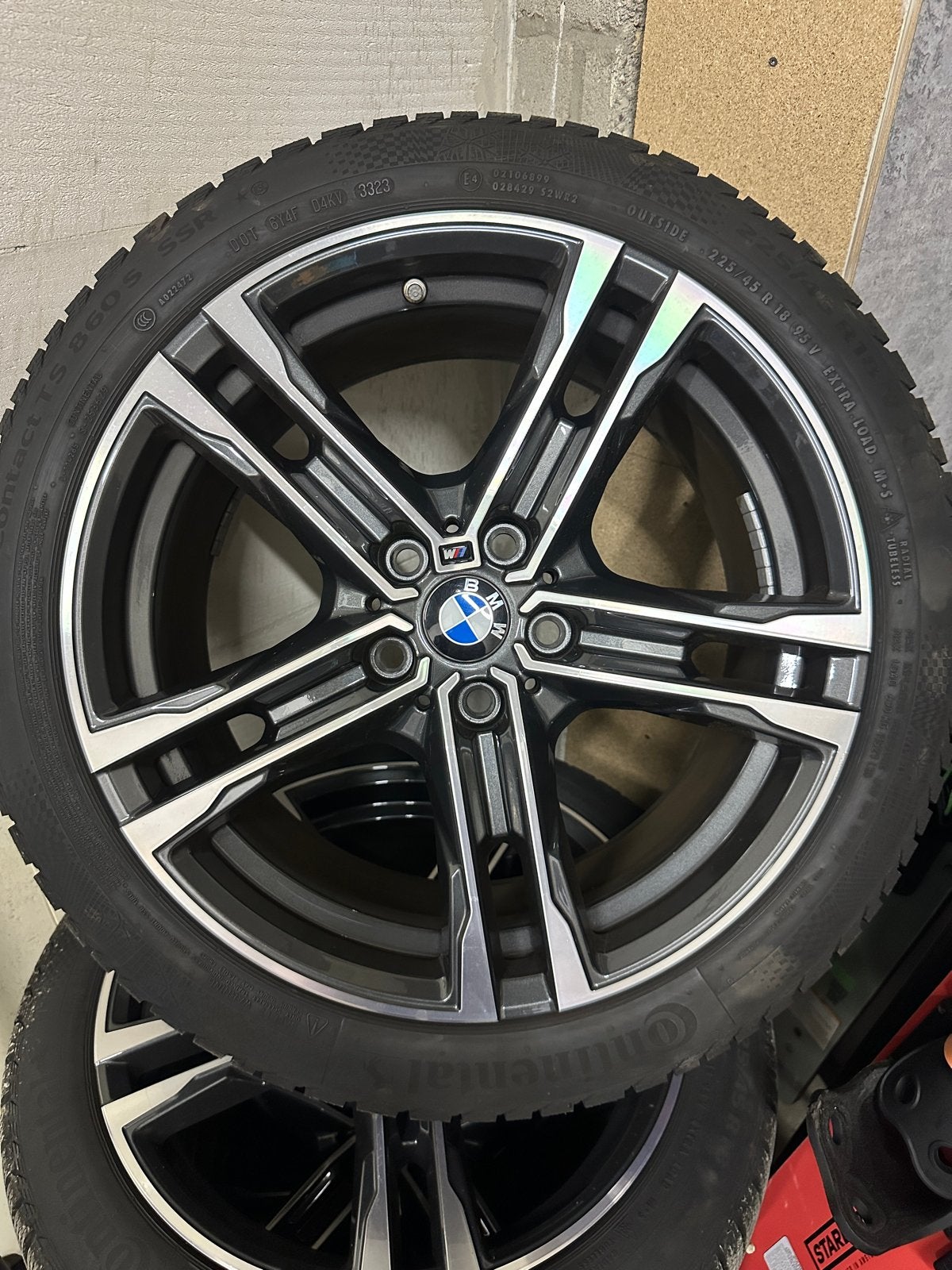BMW F40 Velgen met Continental Winterbanden 225/45 R18, Ophalen, 18 inch, Gebruikt, Banden en Velgen