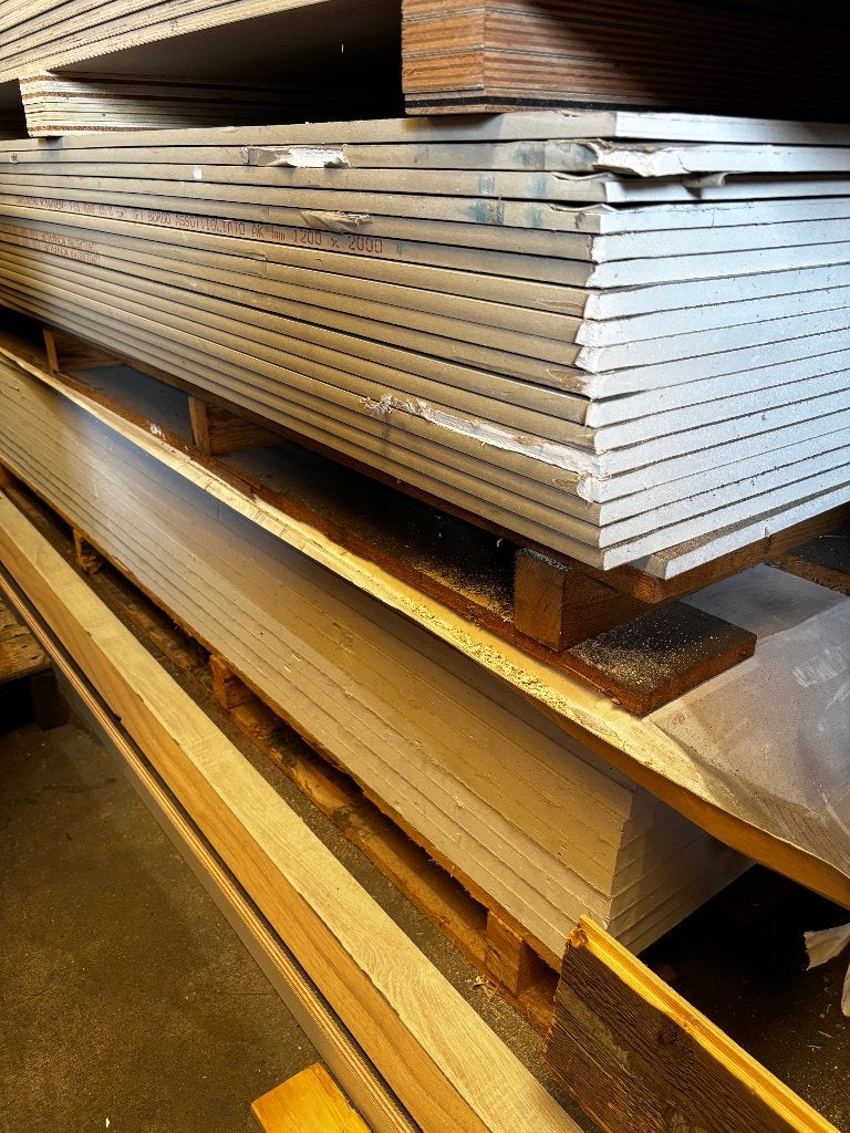 Gipsplaten, 2 formaten, € 150,-, Doe-het-zelf en Verbouw, Platen en Panelen, Ophalen, Zo goed als nieuw, Overige materialen, Minder dan 20 mm
