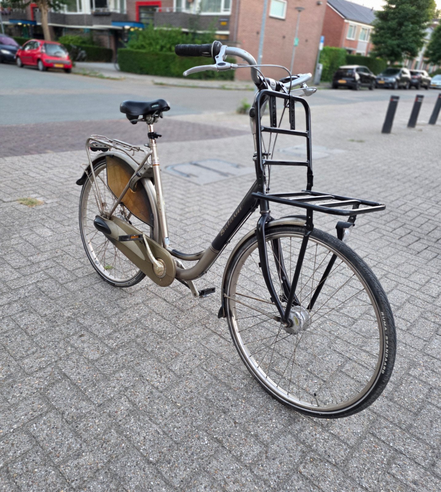 Batavus damesfiets met voordrager en 3 versnellingen, Terugtraprem, Versnellingen, Batavus, Ophalen of Verzenden