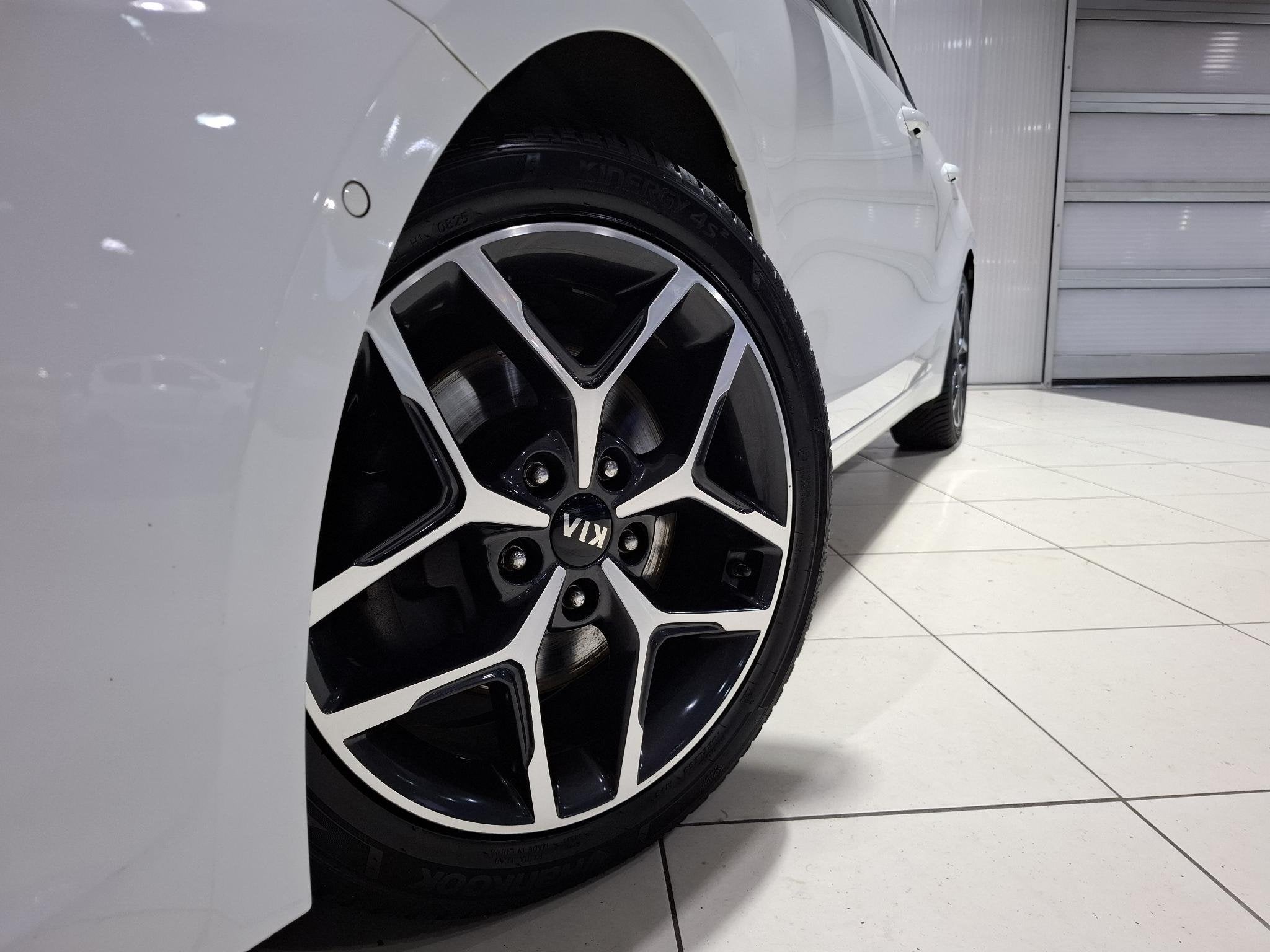 Kia Ceed Sportswagon 1.5 T-GDi MHEV GT-Line Edition AUTOMAAT, Auto's, Gebruikt, 4 cilinders, 160 pk, Wit